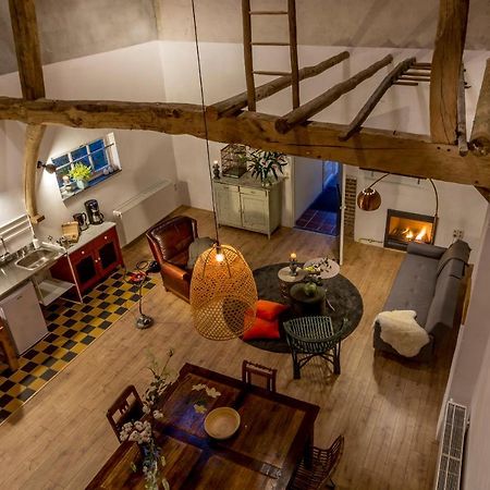 Aan De Holle Weg. Zeer Landelijk Gelegen Verbouwde Stal Tot Woning Nuth Экстерьер фото