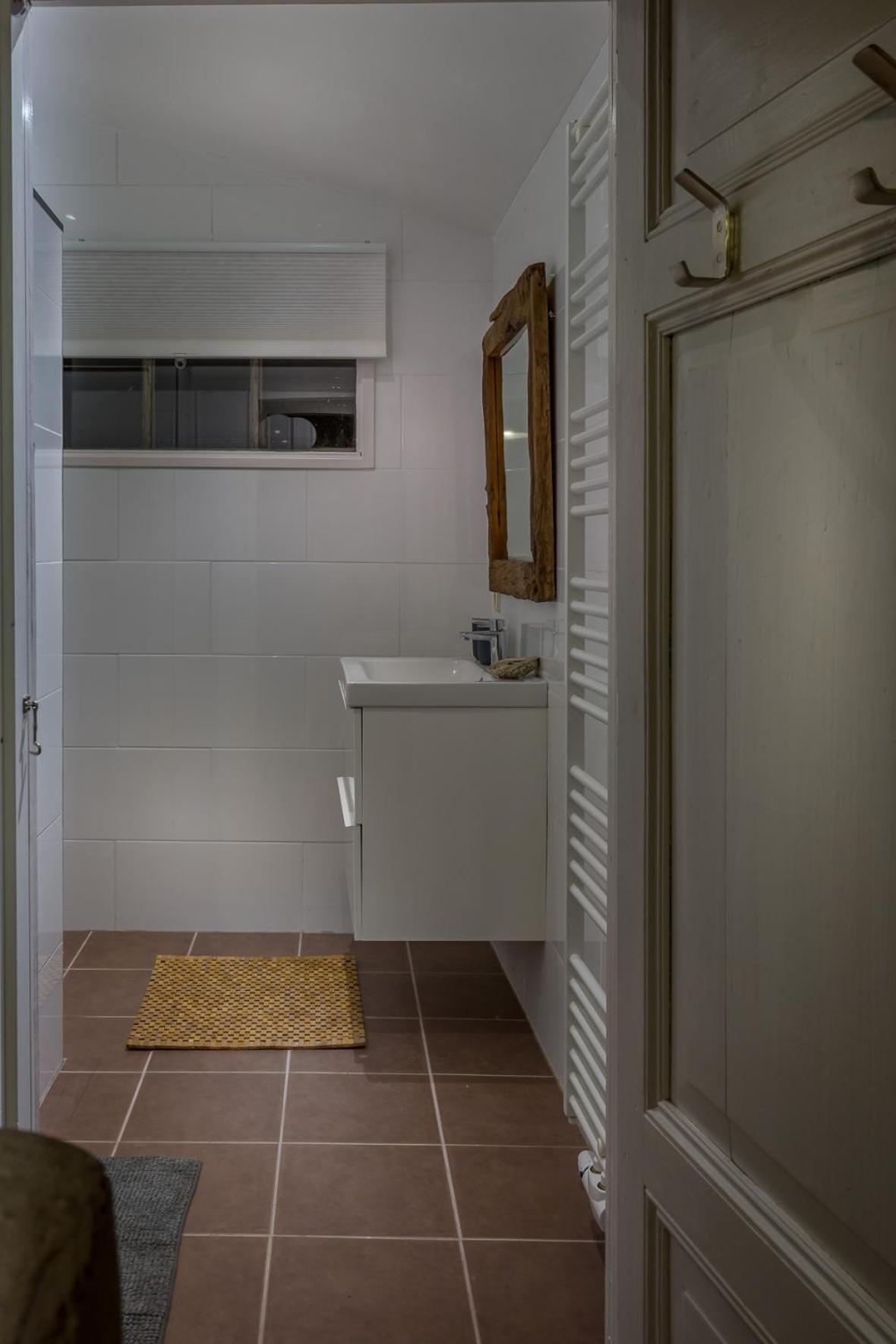 Aan De Holle Weg. Zeer Landelijk Gelegen Verbouwde Stal Tot Woning Nuth Экстерьер фото